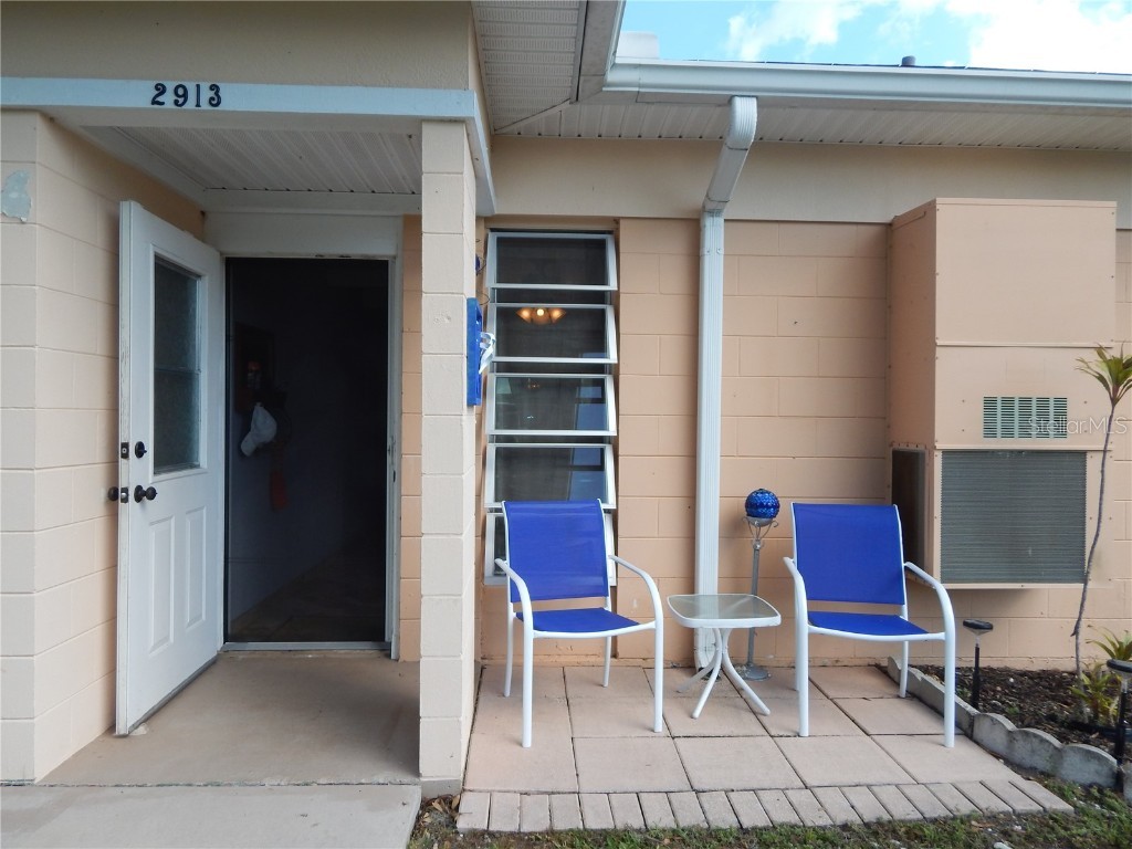2913 Club Circle #2913 Lake Wales FL 33854 - LAKE WALK-IN-WATER K4902675 image1