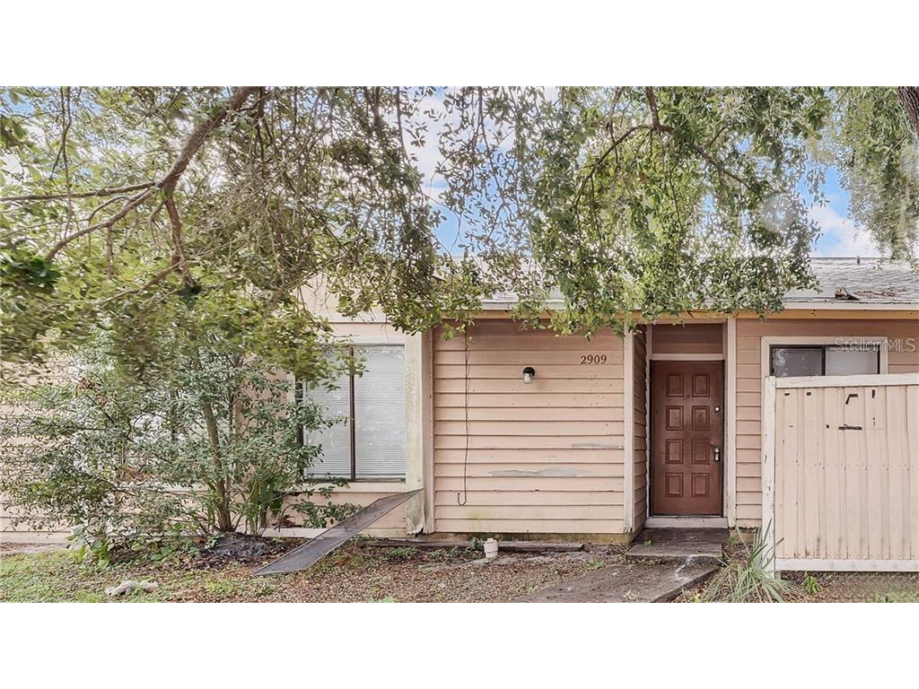 2913 Eastern Willow Avenue Orlando FL 32808 O6170807 image1