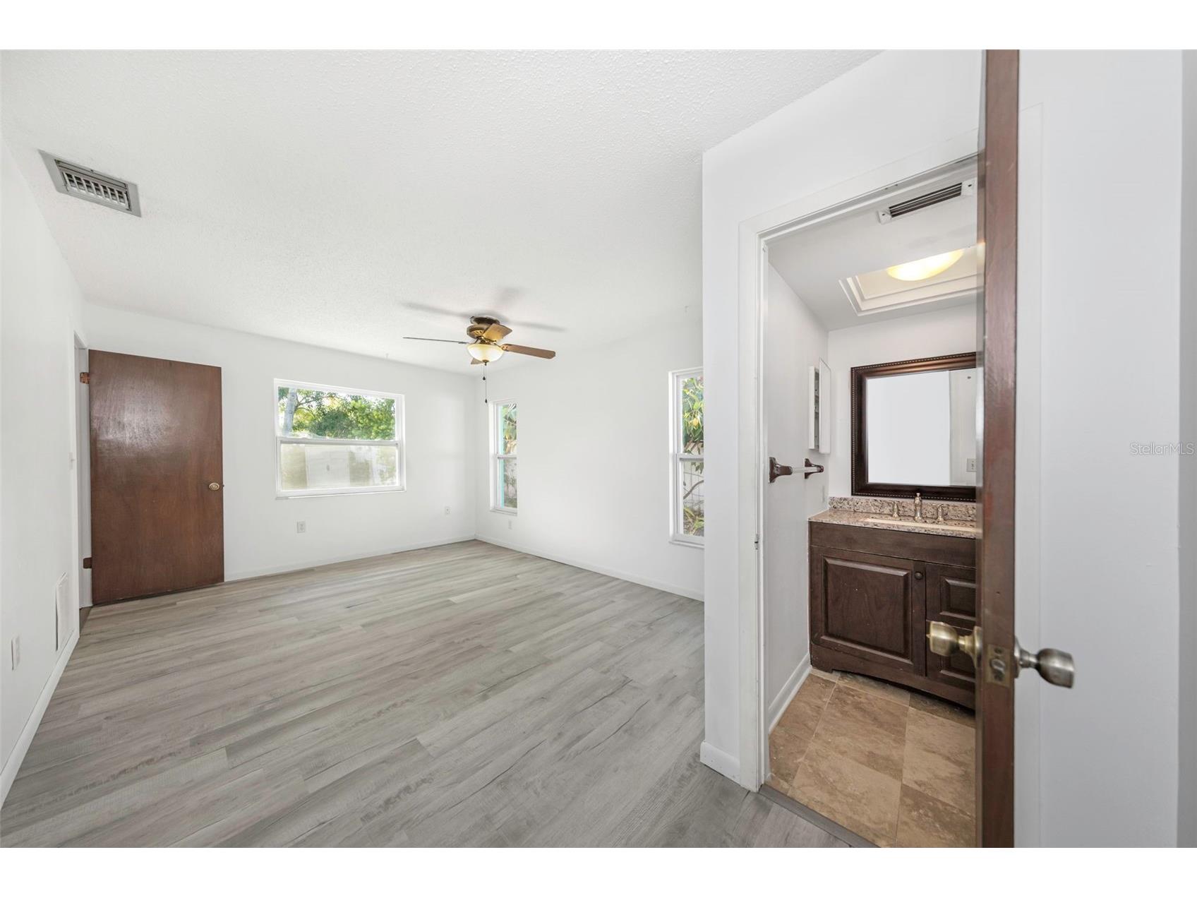 2913 Fairfield Court Dunedin FL 34698 TB8504518 image17