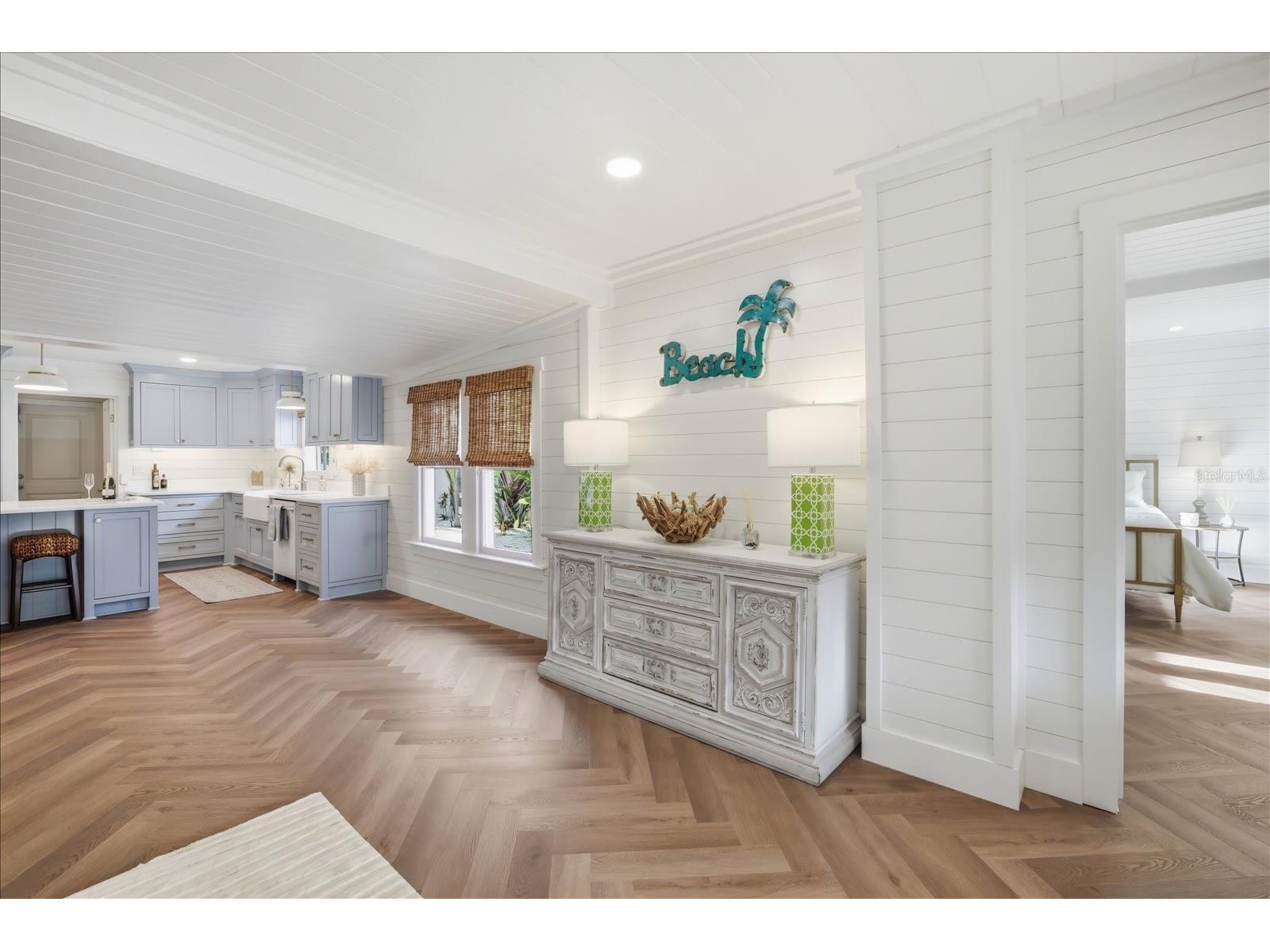 2913 Gulf Drive Holmes Beach FL 34217 A4684724 image13