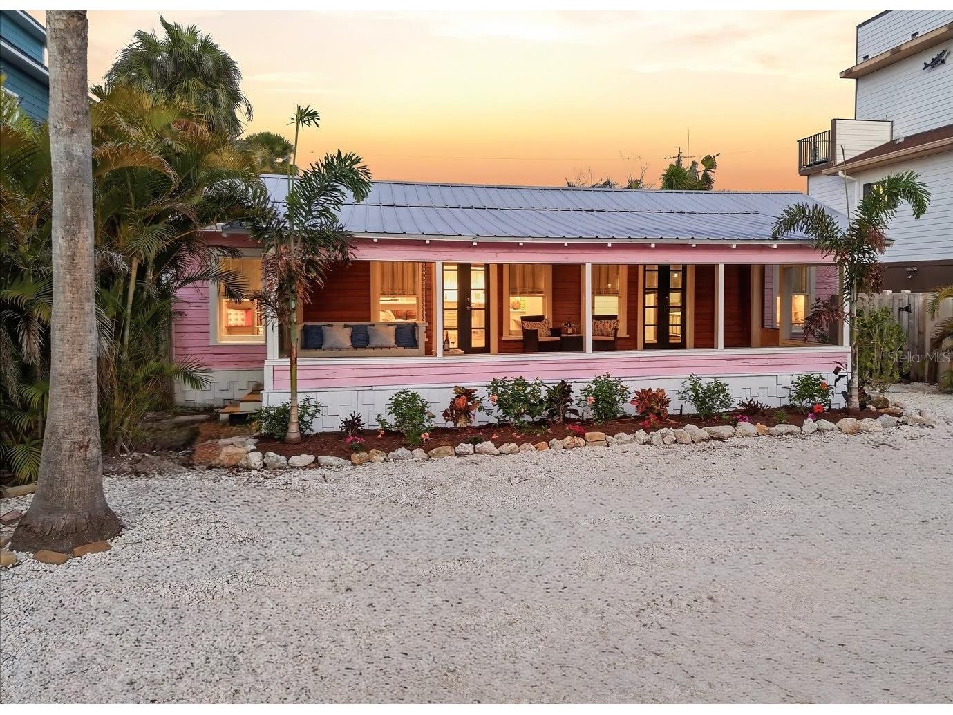 2913 Gulf Drive Holmes Beach FL 34217 A4684724 image2