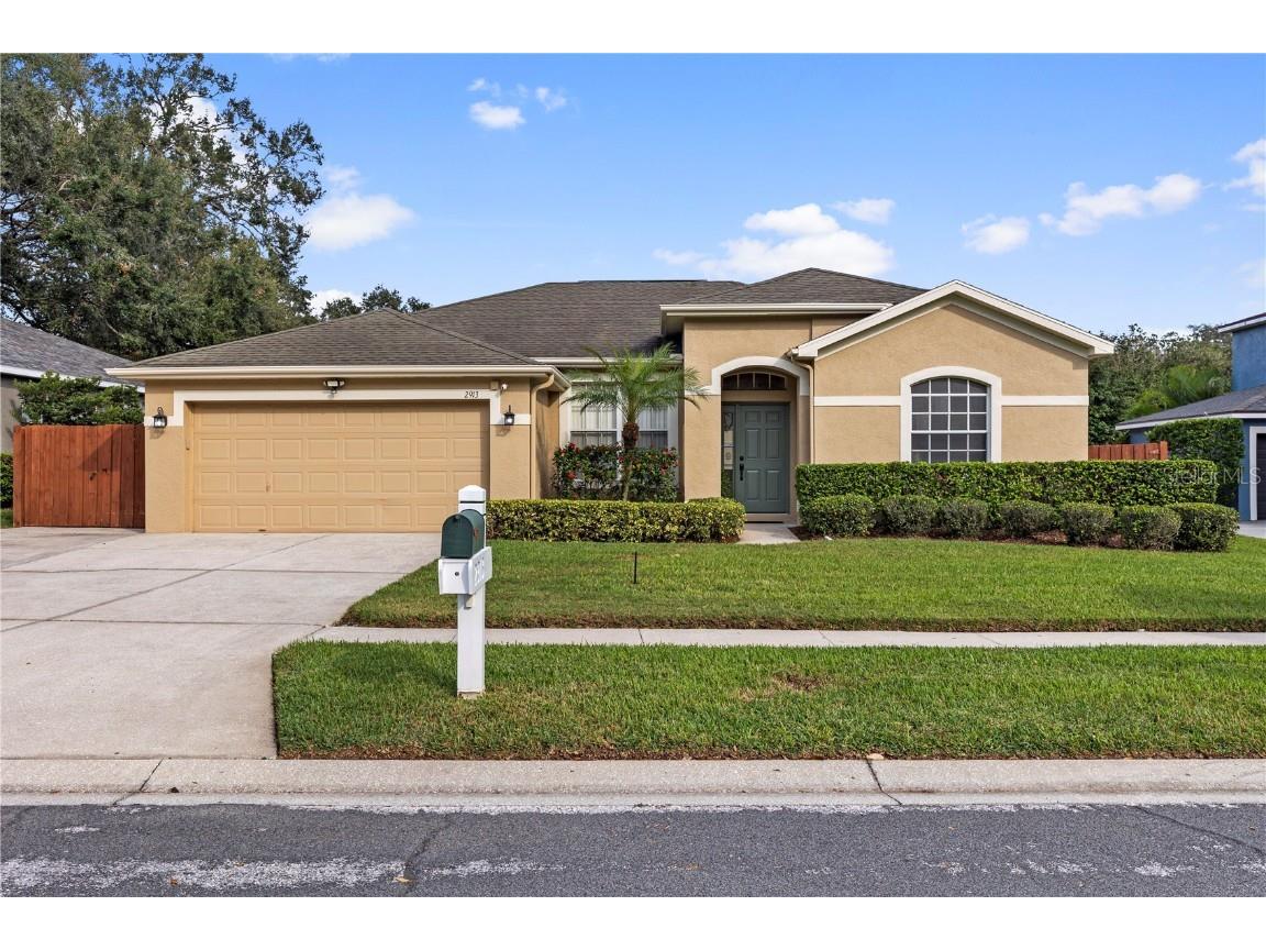 2913 Red Coat Circle Brandon FL 33511 TB8315913 image1