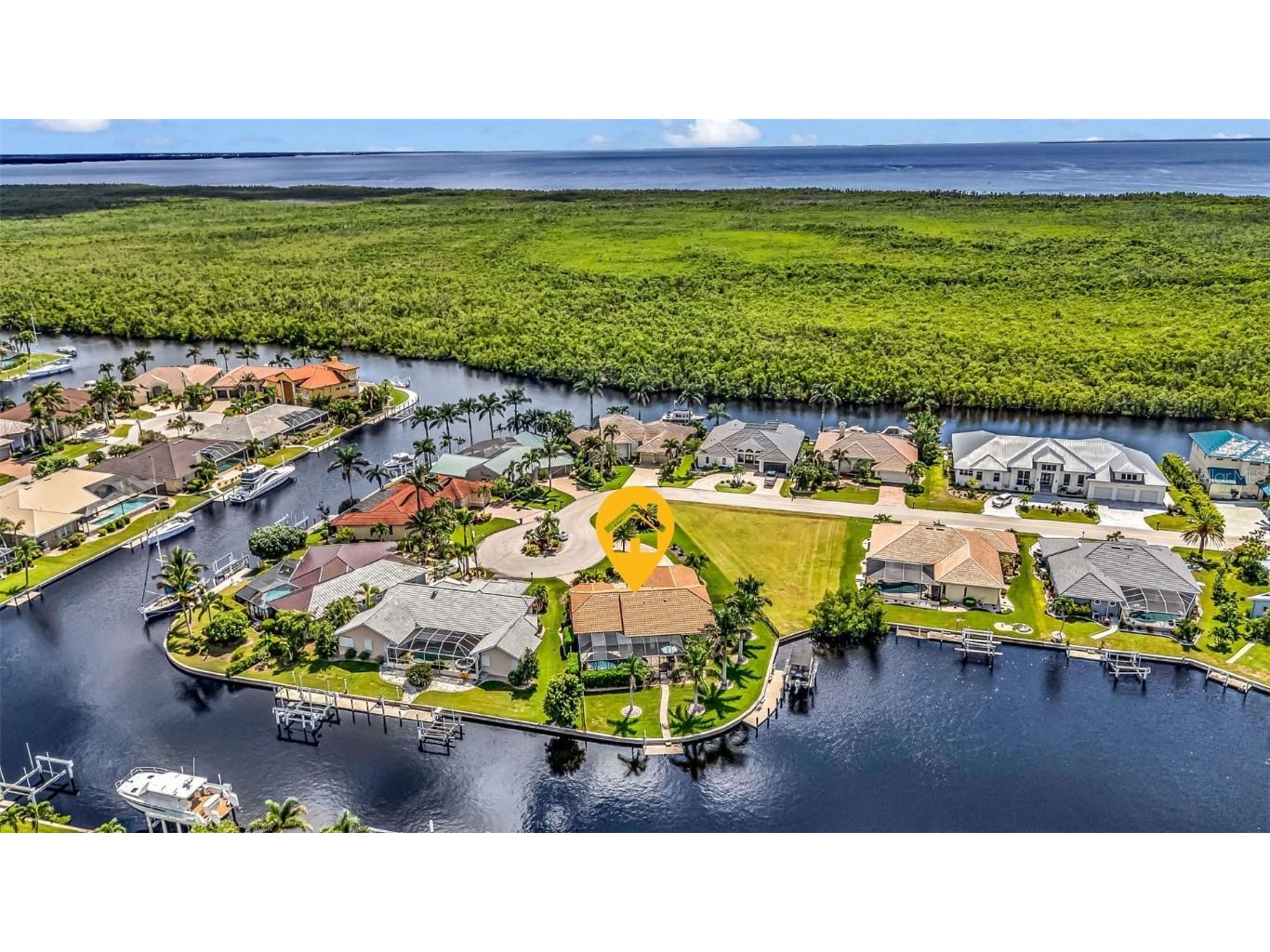 2913 Ryan Boulevard Punta Gorda FL 33950 - BERMUDA CANAL C7514853 image1