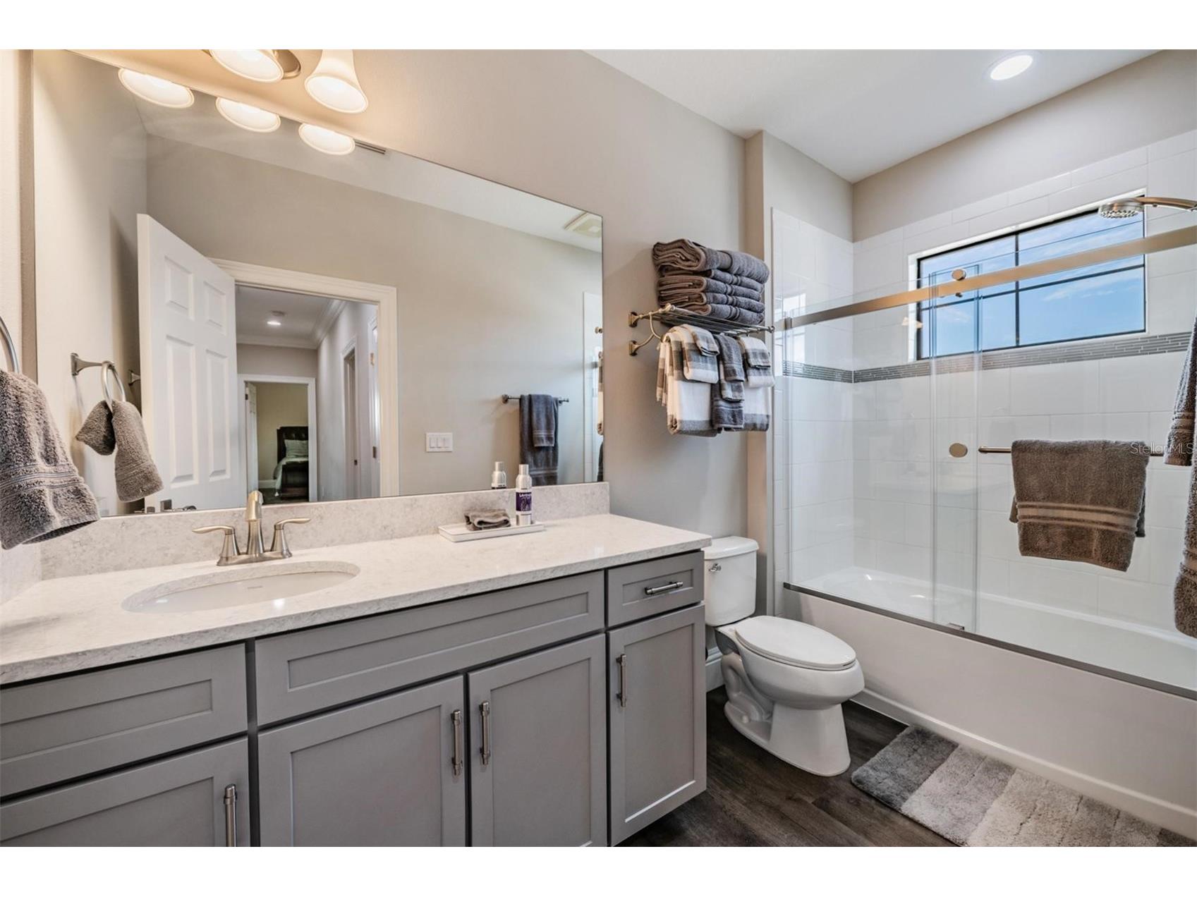 2913 Valencia Ridge Street Valrico FL 33596 TB8482129 image24