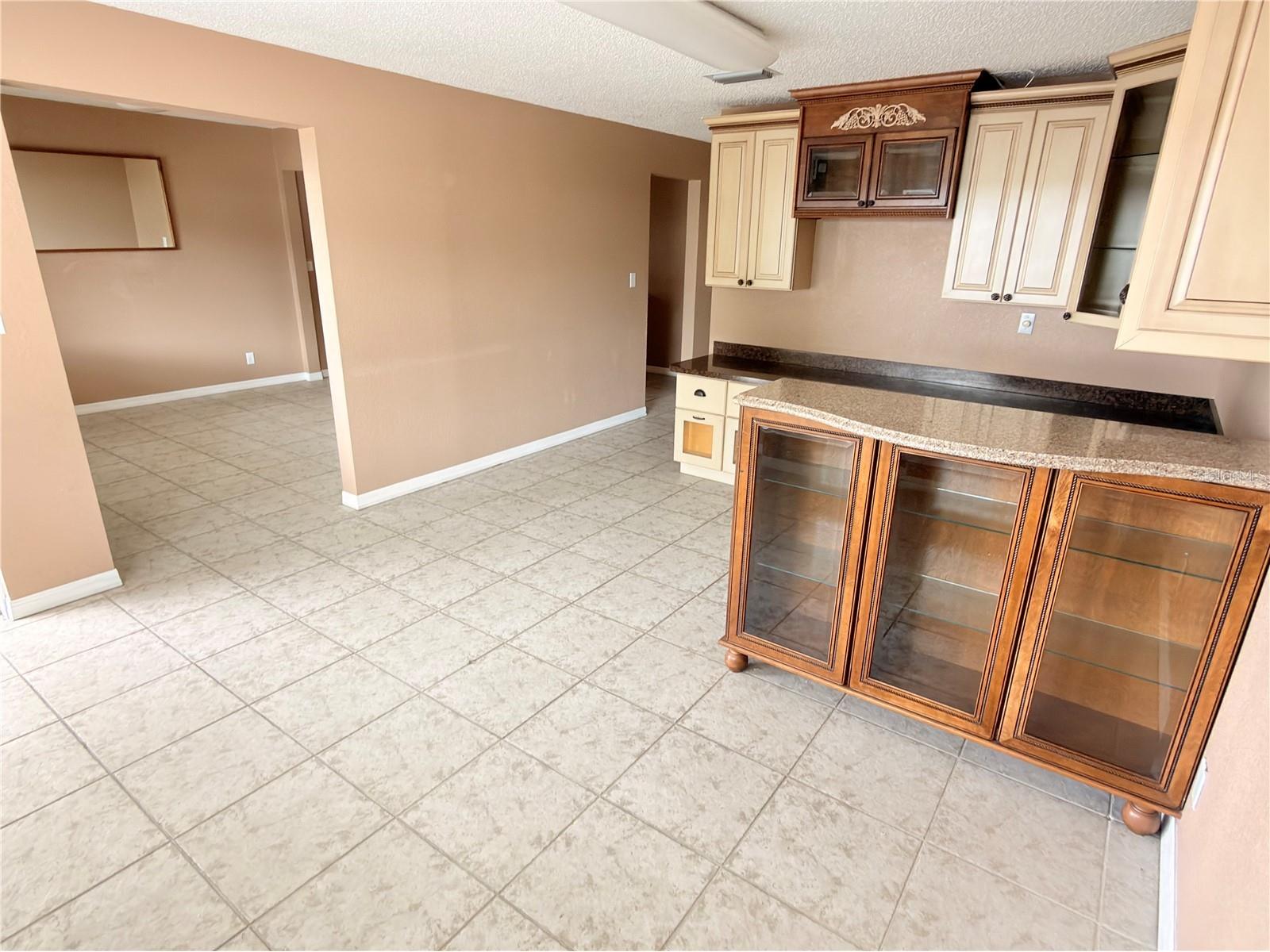 2914-A Kenilworth Boulevard Sebring FL 33870 L4960827 image4
