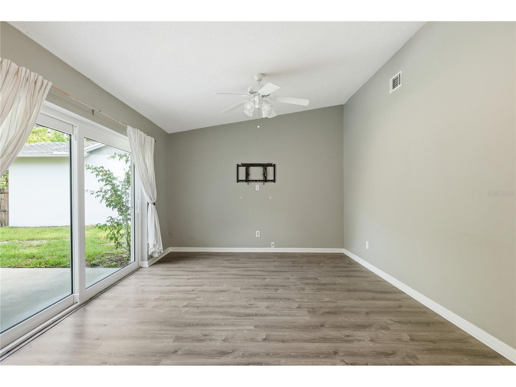 2914 Cypress Green Drive Palm Harbor FL 34684 TB8513249 image7