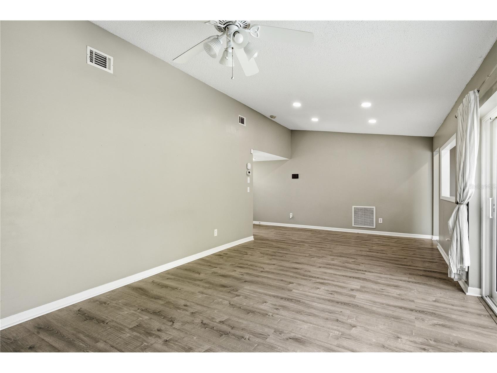 2914 Cypress Green Drive Palm Harbor FL 34684 TB8513249 image8