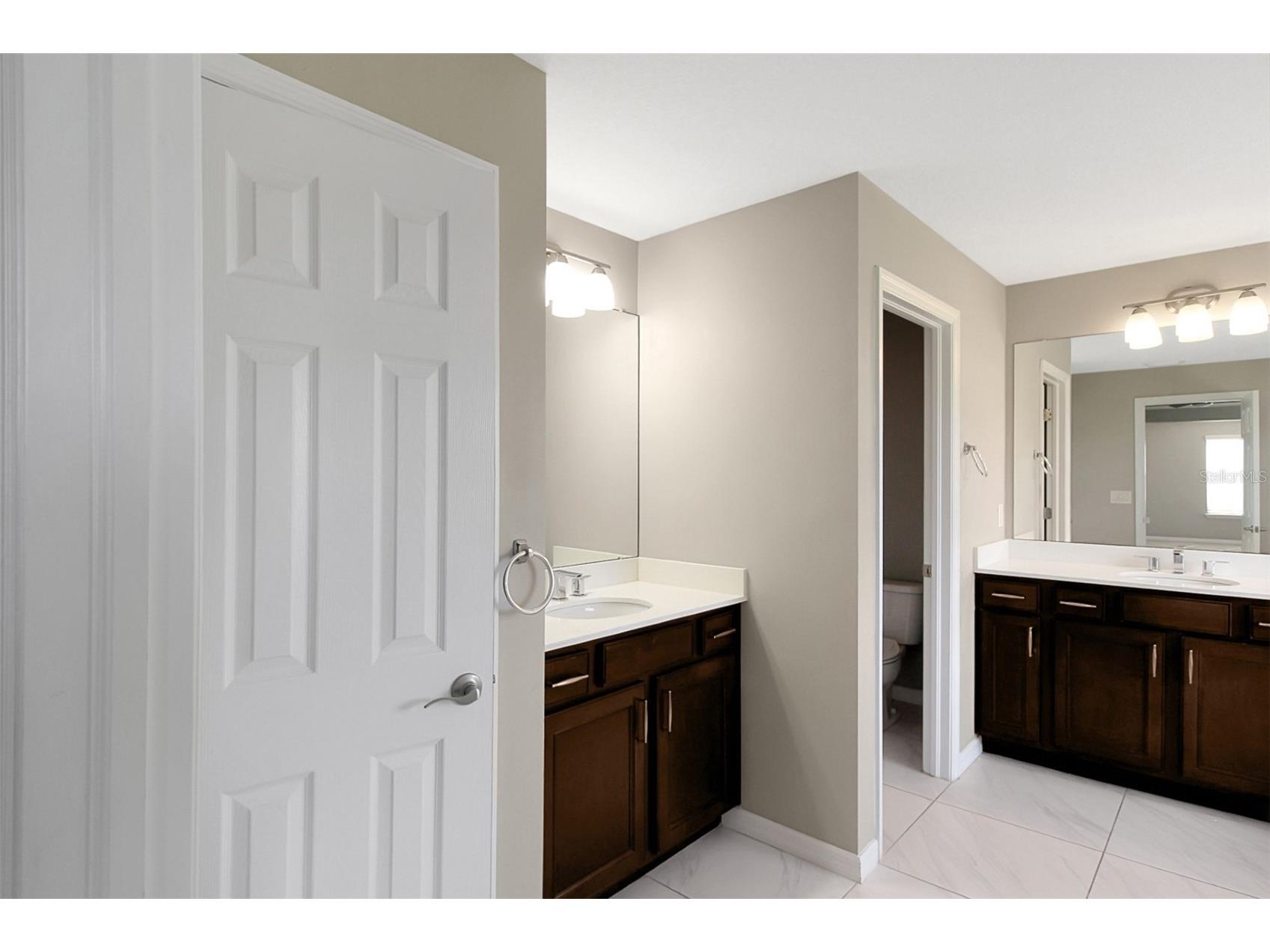 2914 Esmeralda Drive Sarasota FL 34243 A4694556 image20