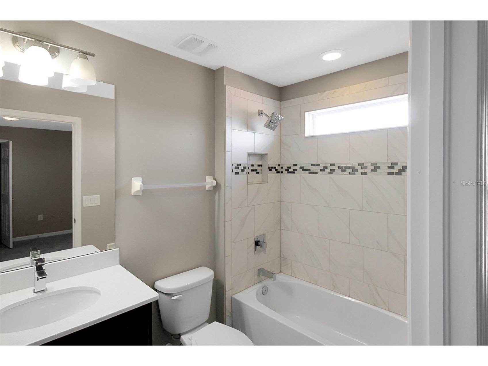 2914 Esmeralda Drive Sarasota FL 34243 A4694556 image24