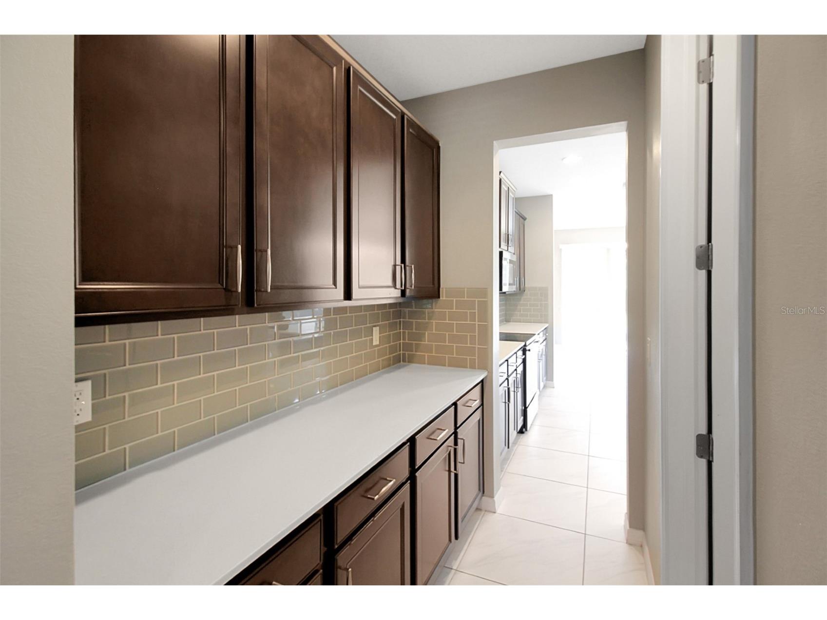 2914 Esmeralda Drive Sarasota FL 34243 A4694556 image4