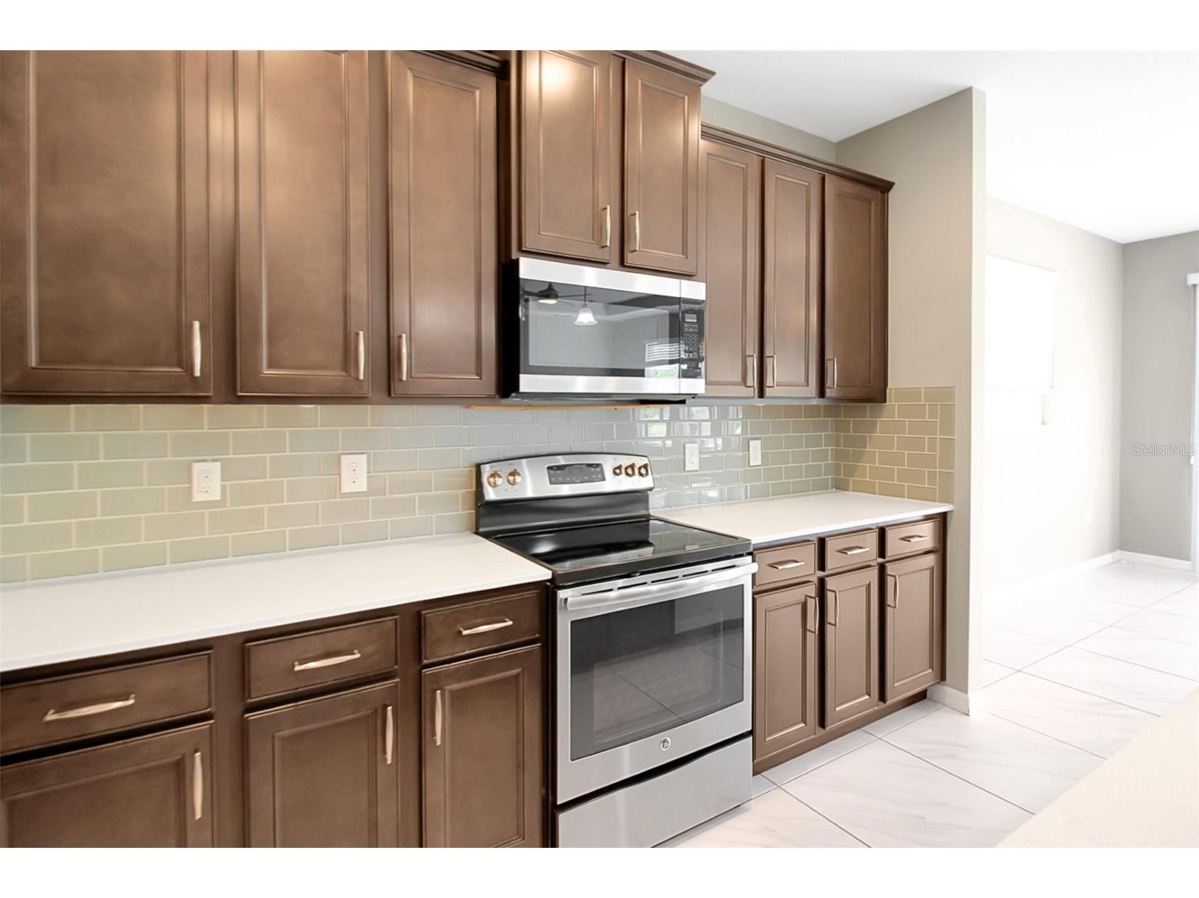 2914 Esmeralda Drive Sarasota FL 34243 A4694556 image8
