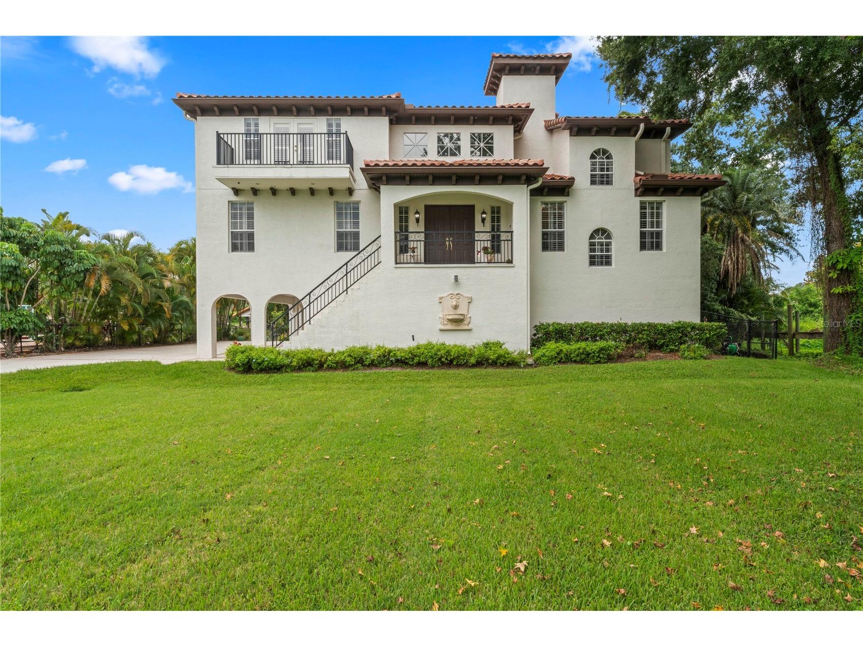 2914 N Shoreview Place Tampa FL 33602 - HILLSBOROUGH RIVER TB8431813 image1