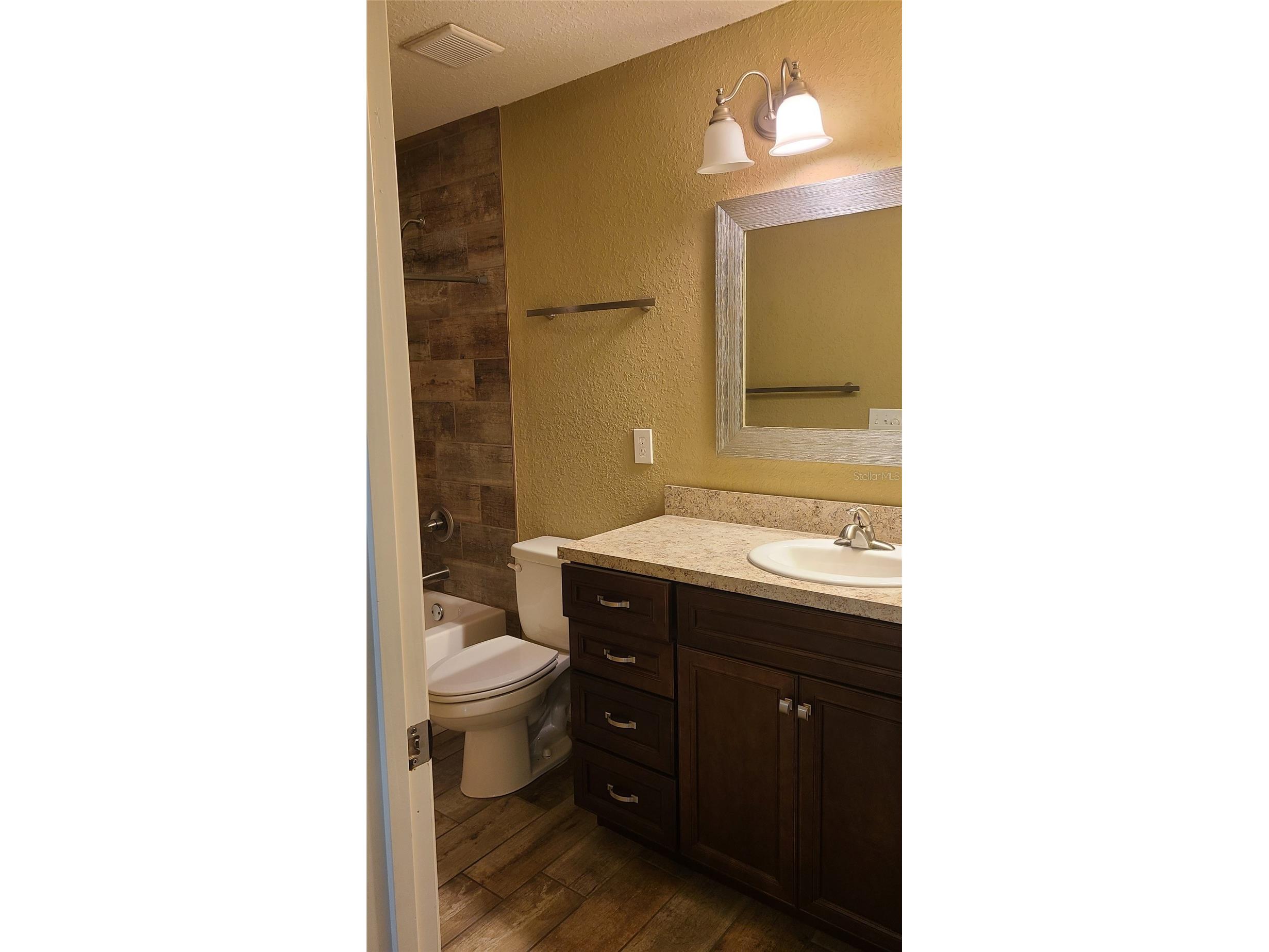 2914 Royal Tuscan Lane Valrico FL 33594 TB8527698 image23