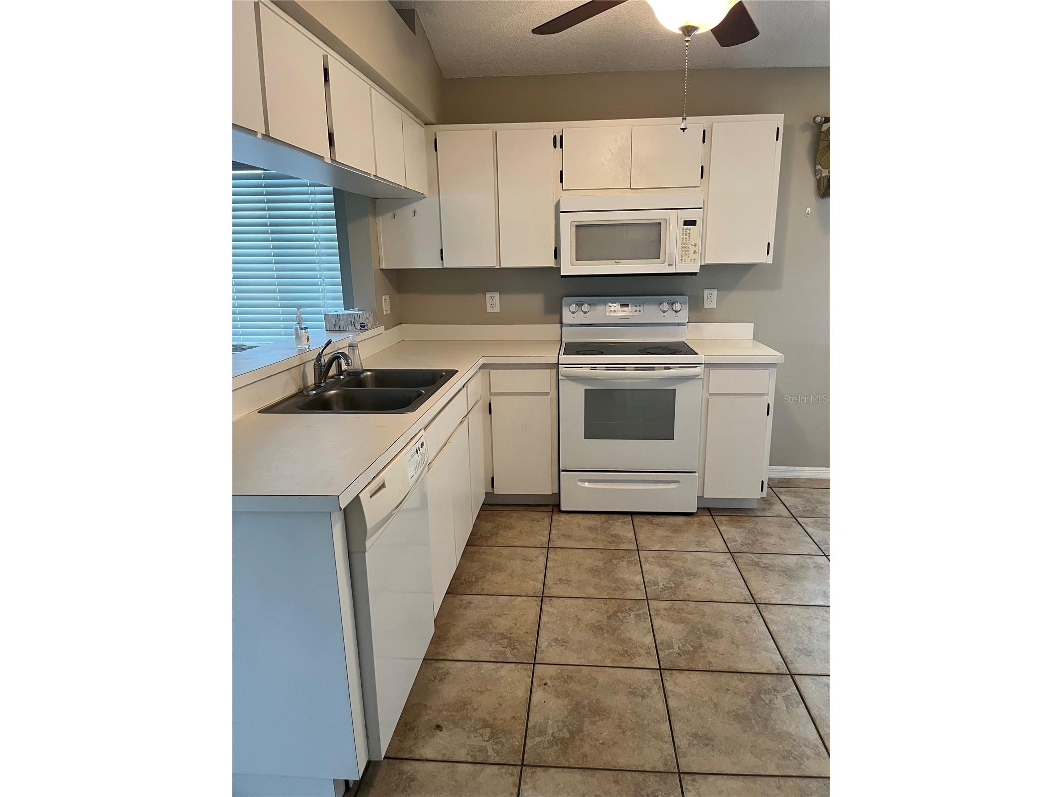 2914 Shannon Circle Palm Harbor FL 34684 TB8481147 image8