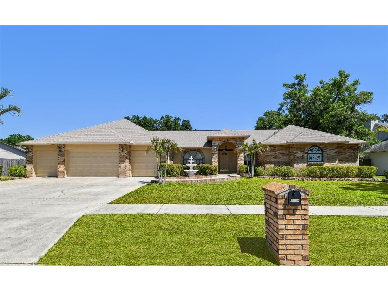 2914 Timber Knoll Drive Valrico FL 33596 TB8377329 image1