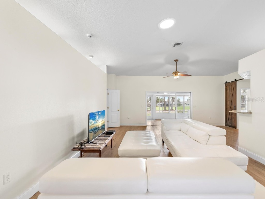 29146 Princeville Drive San Antonio FL 33576 TB8461692 image7