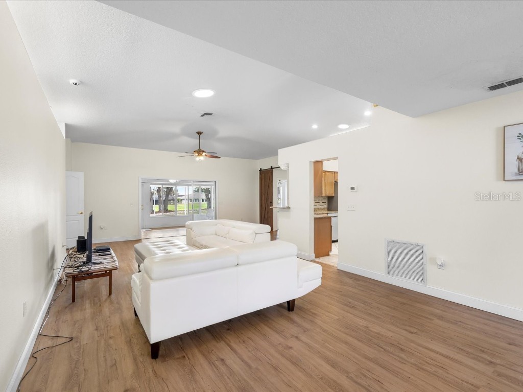 29146 Princeville Drive San Antonio FL 33576 TB8461692 image8