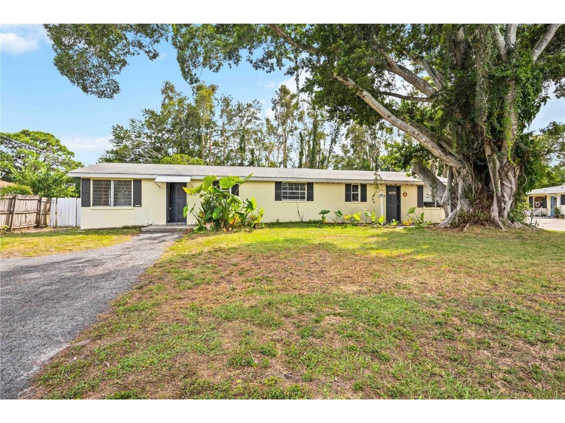 2915 36th Avenue W Bradenton FL 34205 A4586046 image1