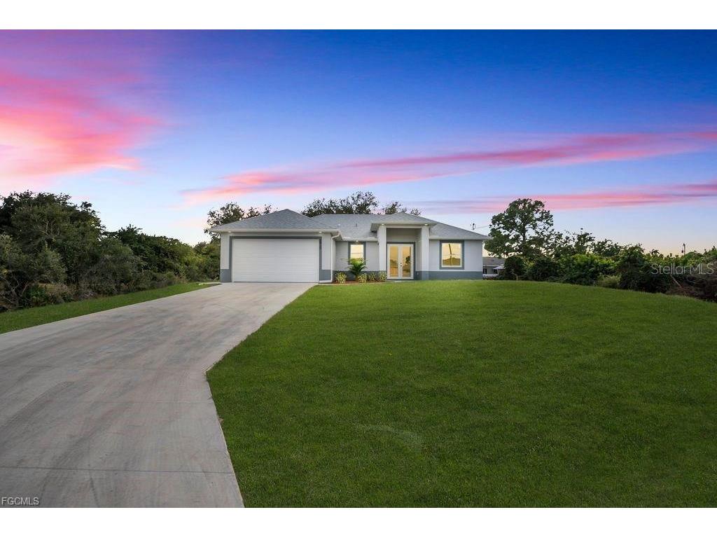 2915 6th Street SW Lehigh Acres FL 33976 A4671959 image1