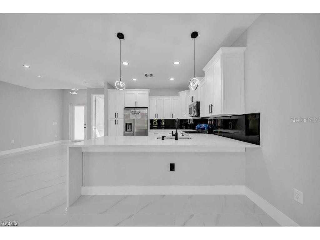 2915 6th Street SW Lehigh Acres FL 33976 A4671959 image17