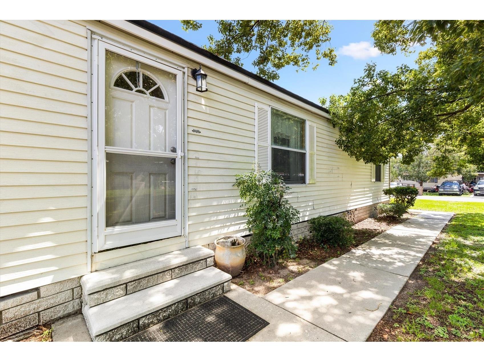 2915 Arbor Ridge Boulevard Fruitland Park FL 34731 G5115063 image1