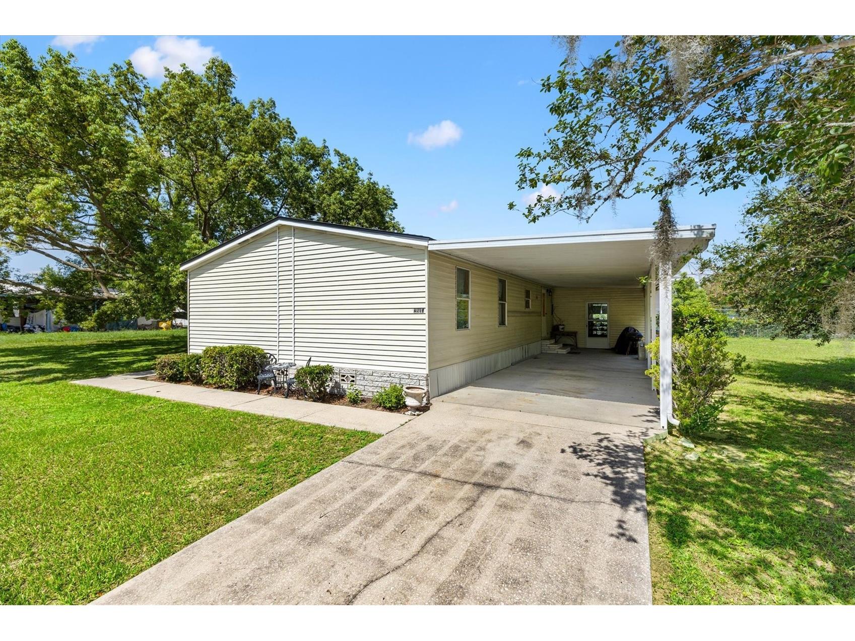 2915 Arbor Ridge Boulevard Fruitland Park FL 34731 G5115063 image4