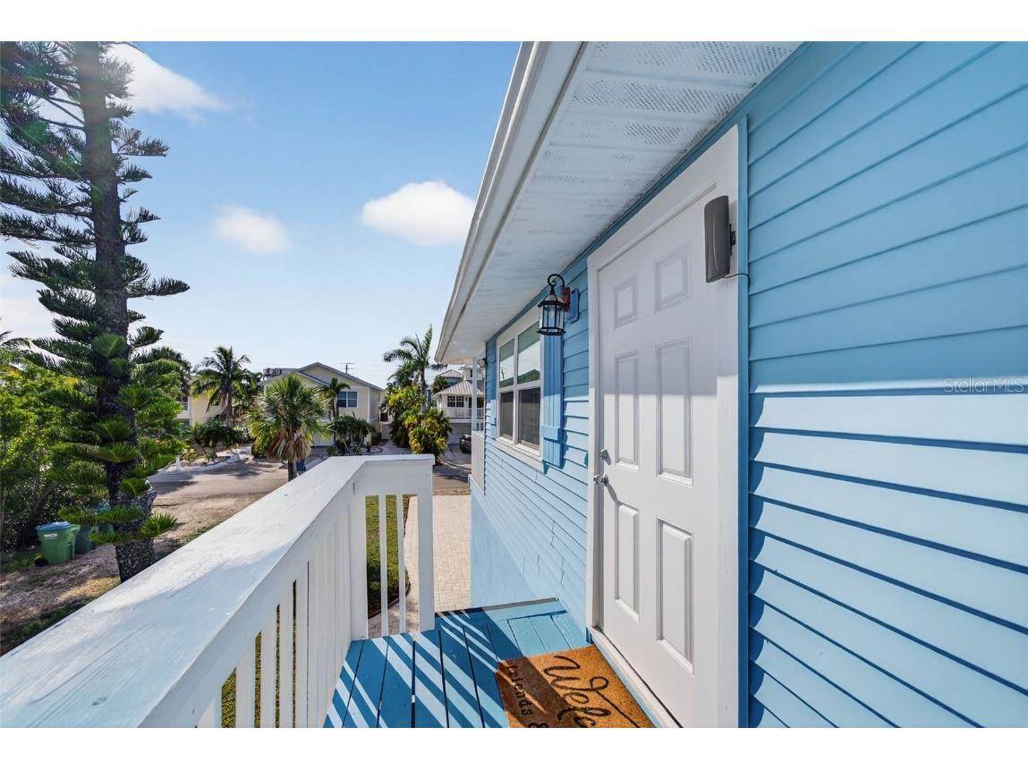 2915 Avenue C Holmes Beach FL 34217 A4668577 image10