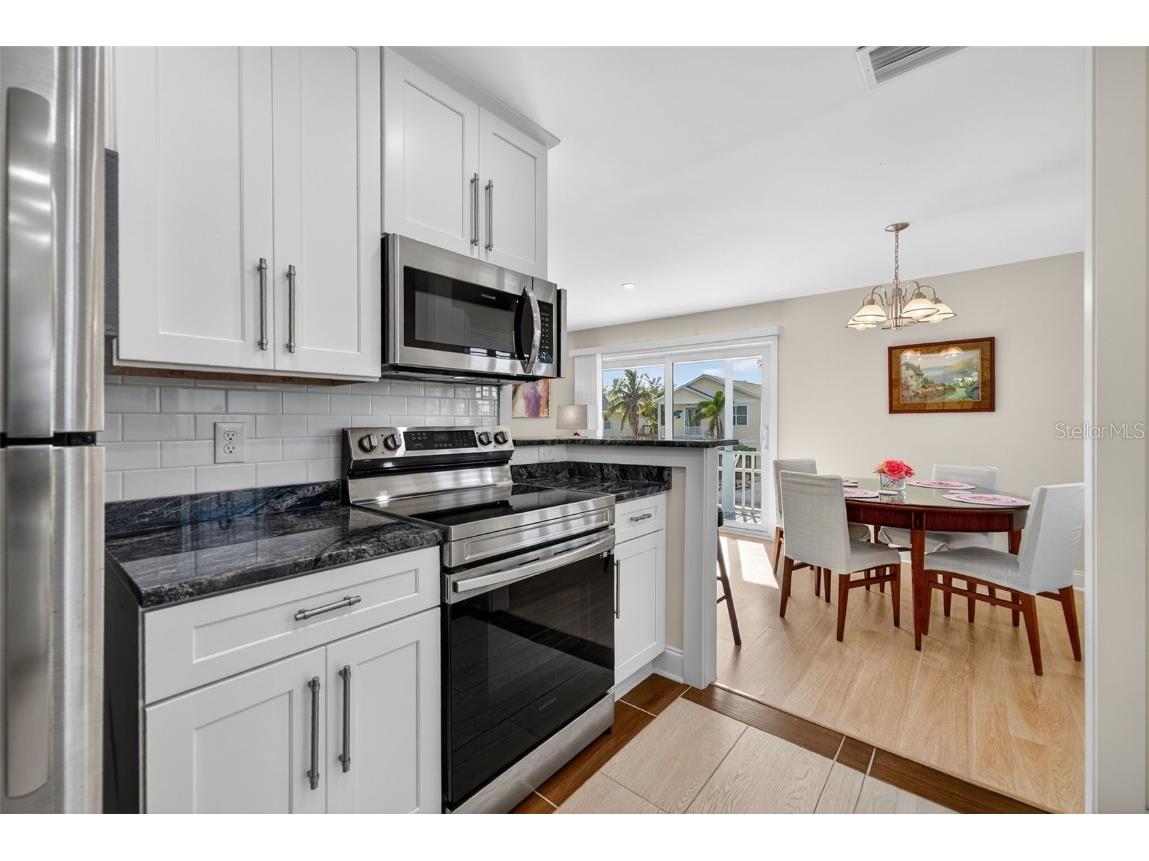 2915 Avenue C Holmes Beach FL 34217 A4668577 image20