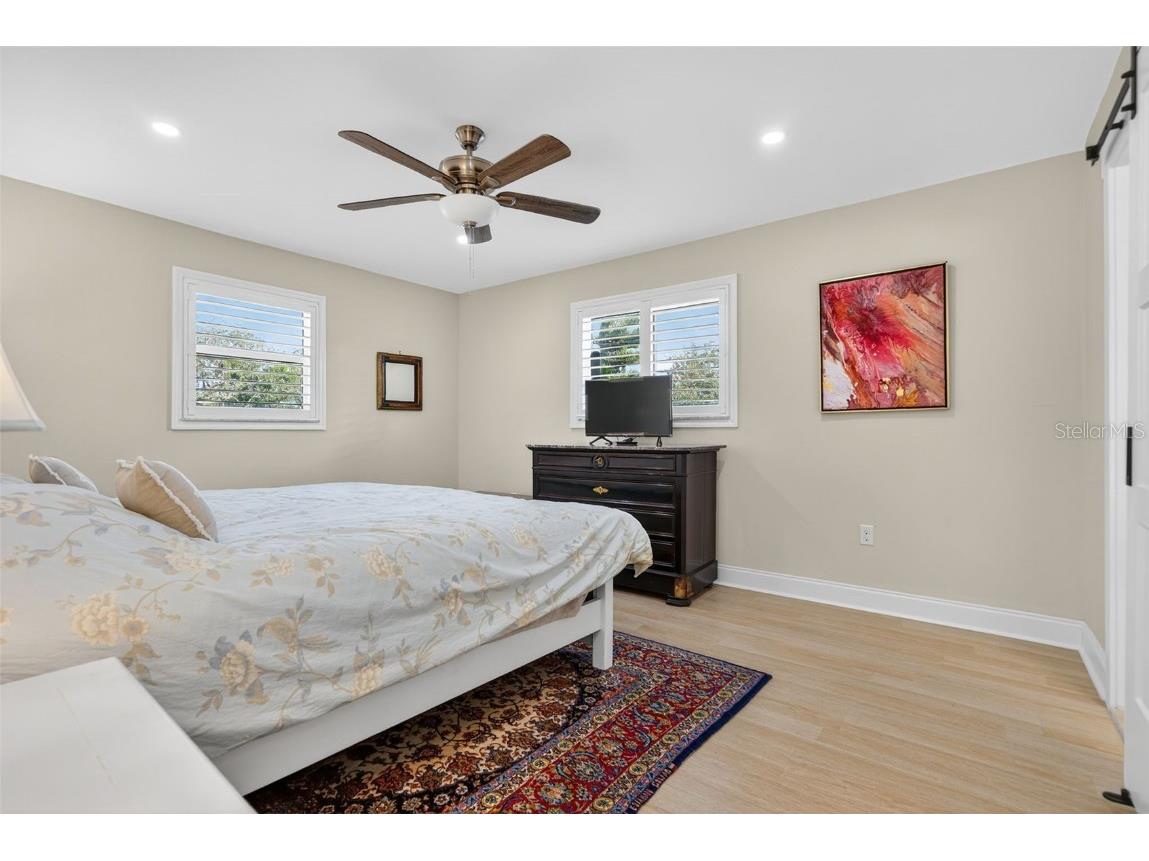 2915 Avenue C Holmes Beach FL 34217 A4668577 image25