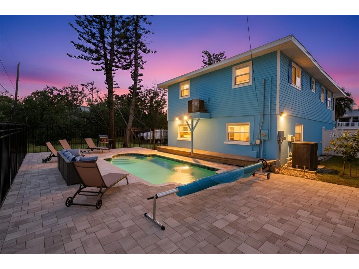 2915 Avenue C Holmes Beach FL 34217 A4668577 image40