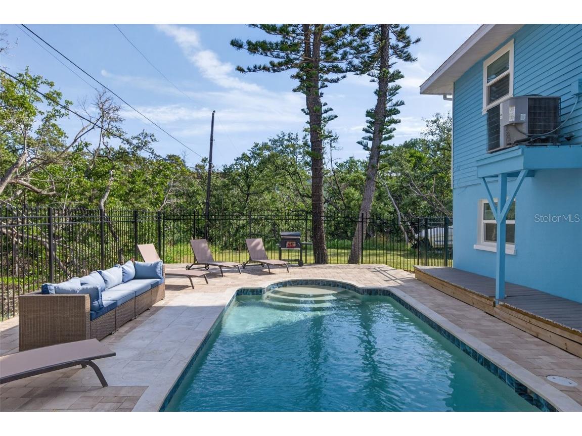 2915 Avenue C Holmes Beach FL 34217 A4668577 image42