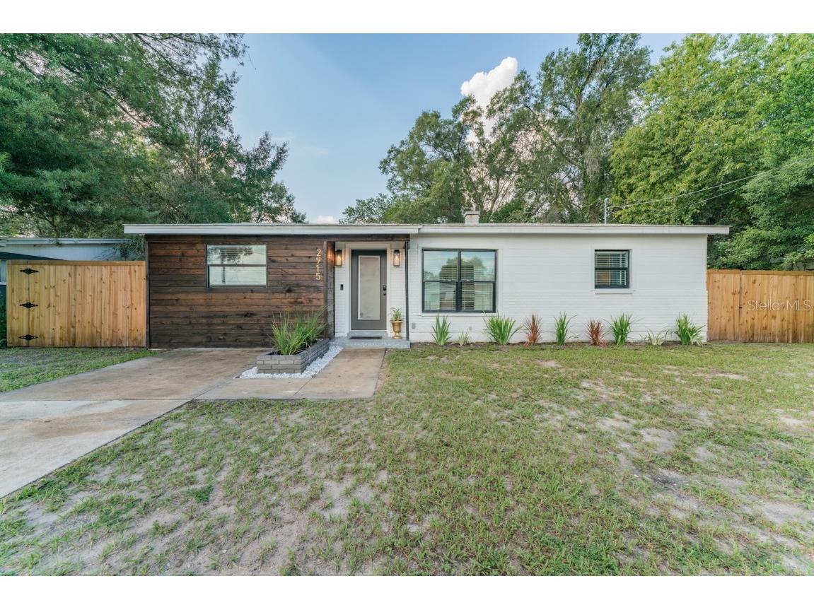 2915 E Crawford Street Tampa FL 33610 TB8370780 image1