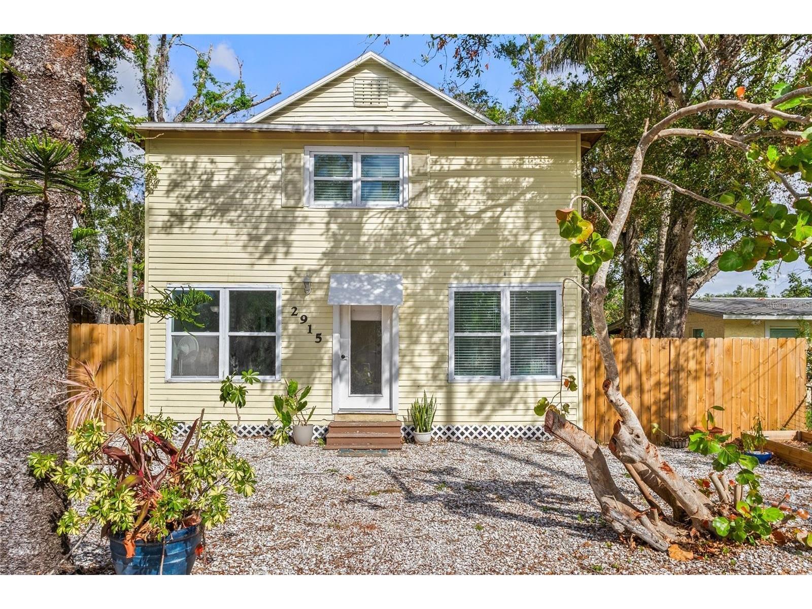 2915 Lynnhurst Street Sarasota FL 34239 A4687789 image2
