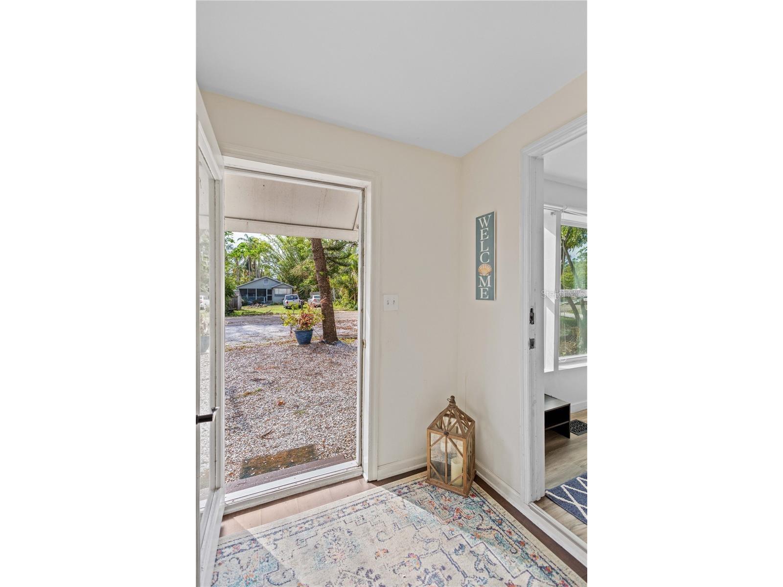 2915 Lynnhurst Street Sarasota FL 34239 A4687800 image4