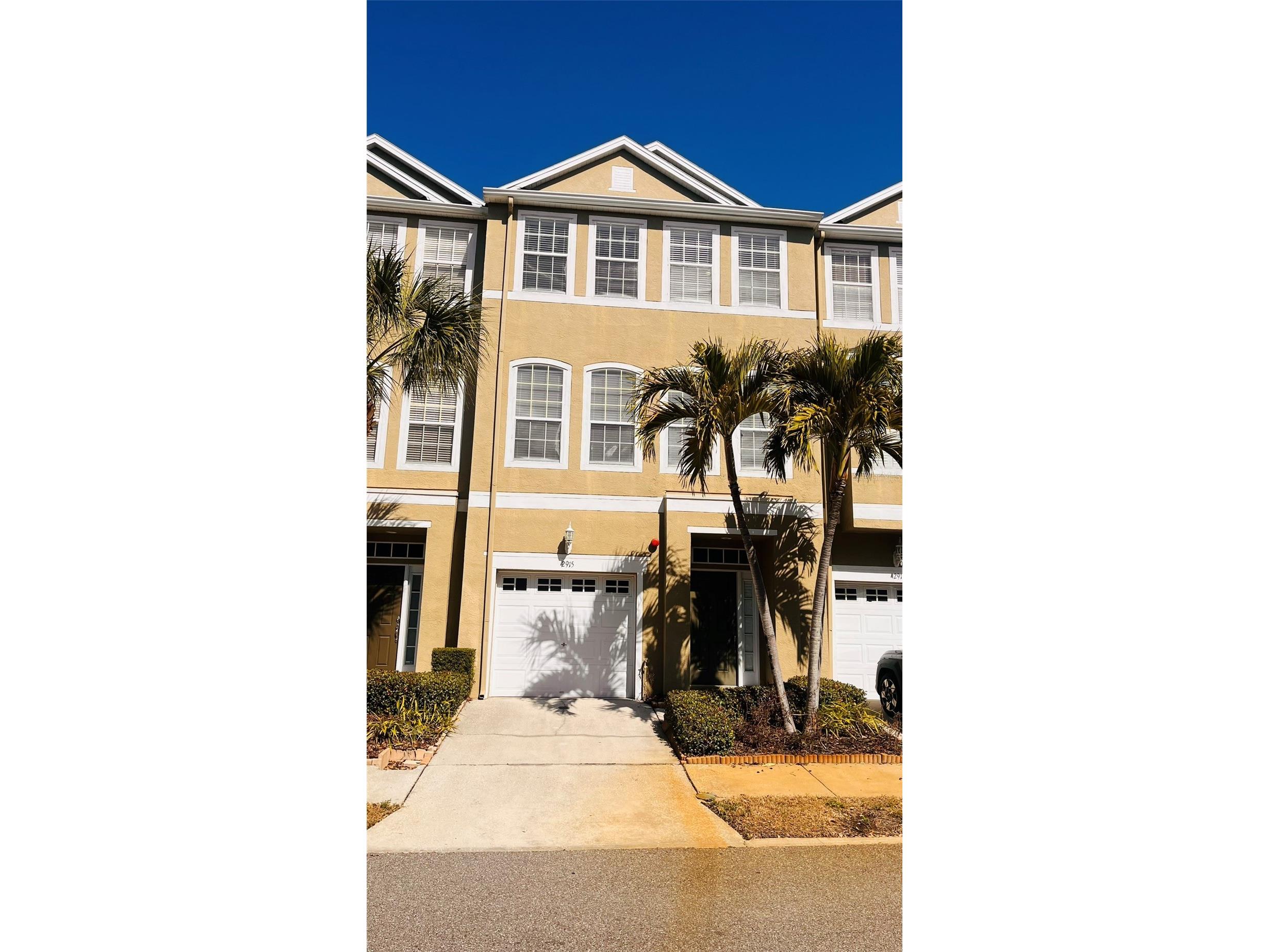 2915 Pointeview Tampa FL 33611 TB8475494 image1