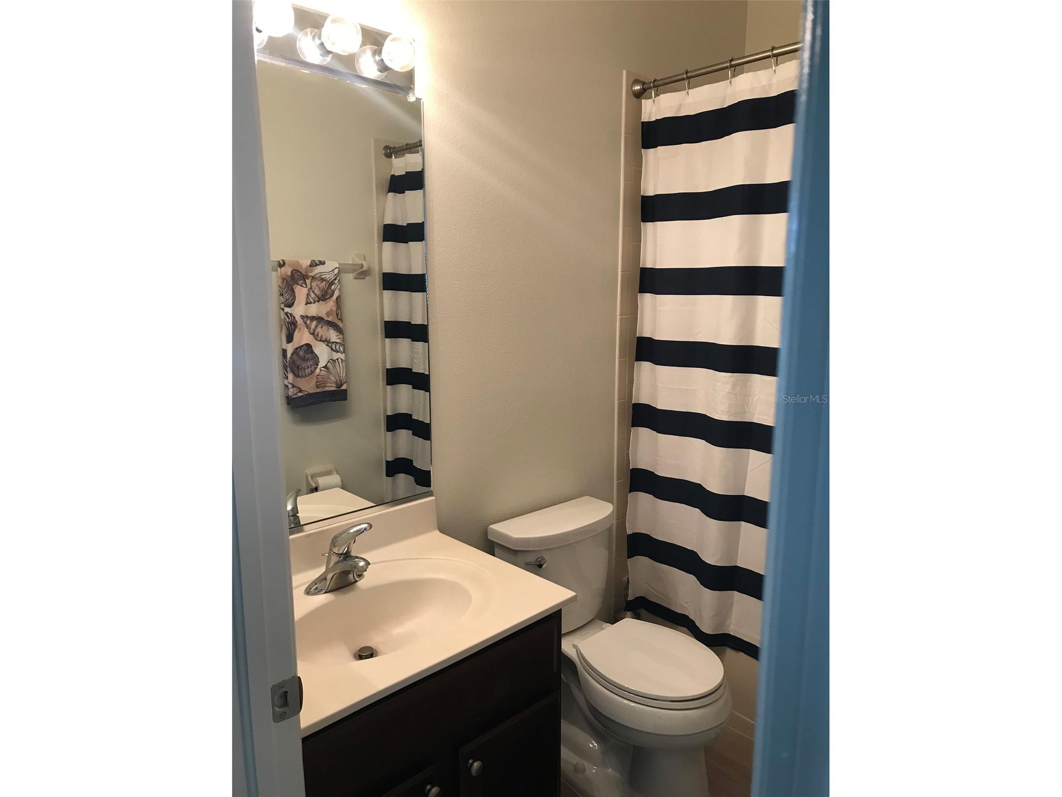 2915 Pointeview Tampa FL 33611 TB8475494 image18