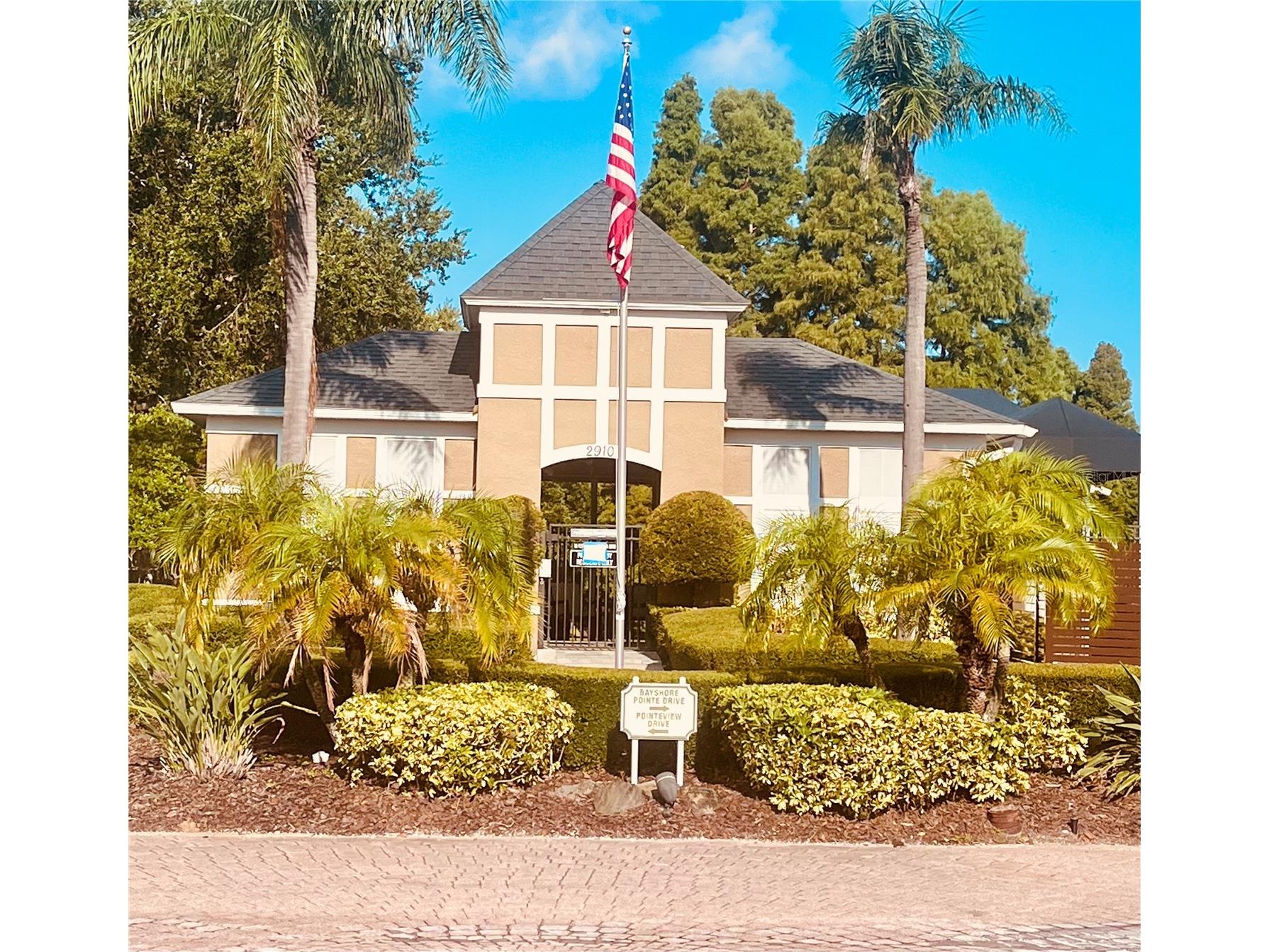 2915 Pointeview Tampa FL 33611 TB8475494 image26