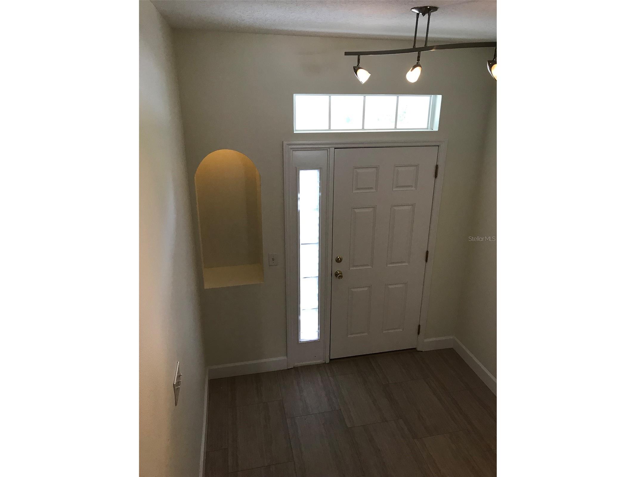 2915 Pointeview Tampa FL 33611 TB8475494 image3