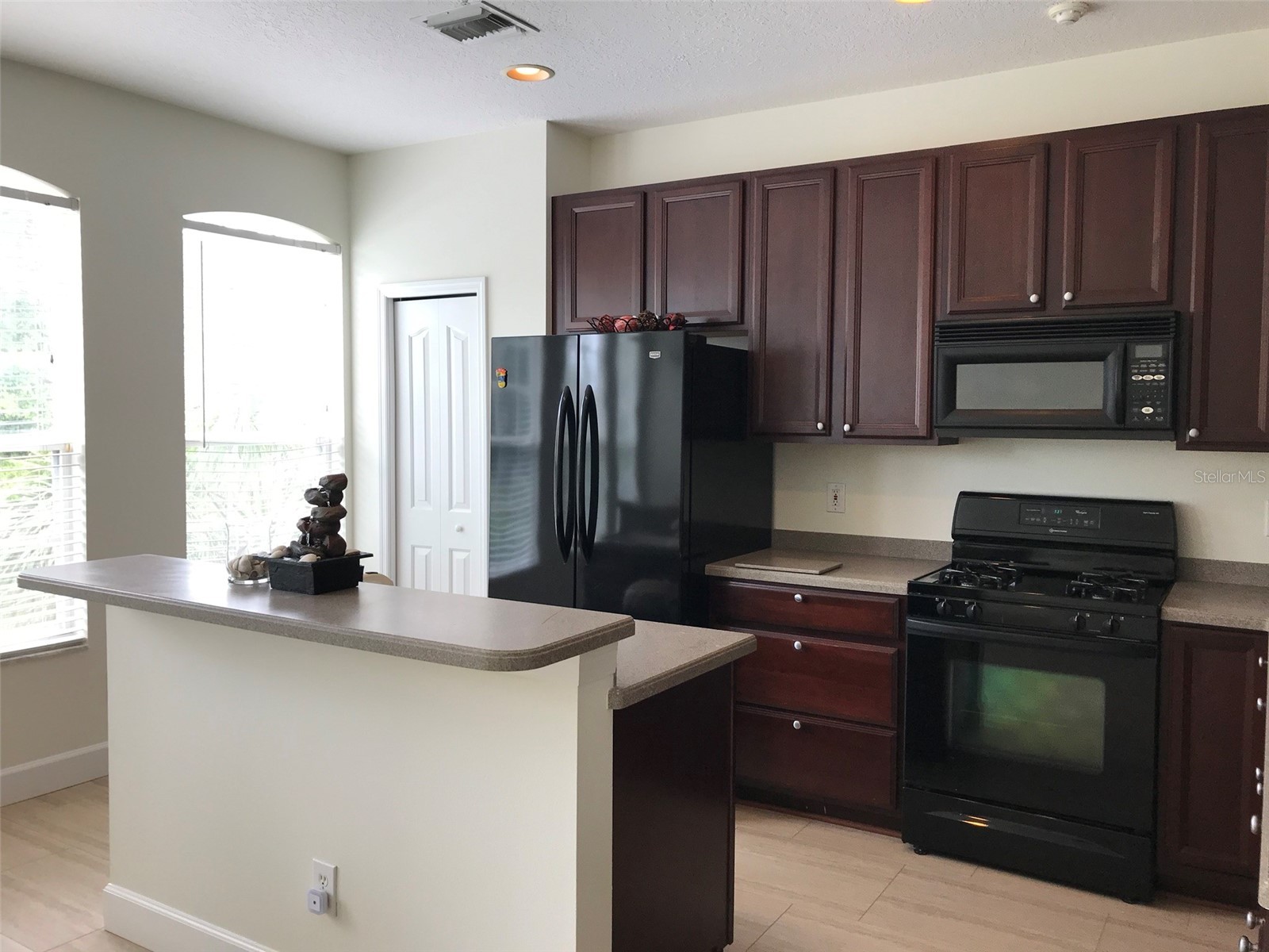 2915 Pointeview Tampa FL 33611 TB8475494 image8