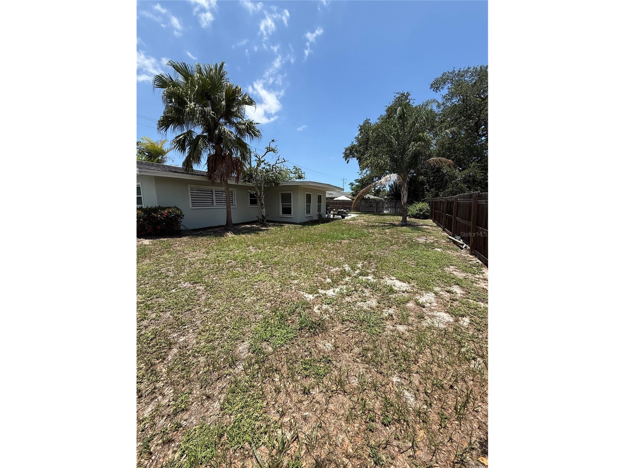 2915 Webber Street Sarasota FL 34239 A4696773 image2