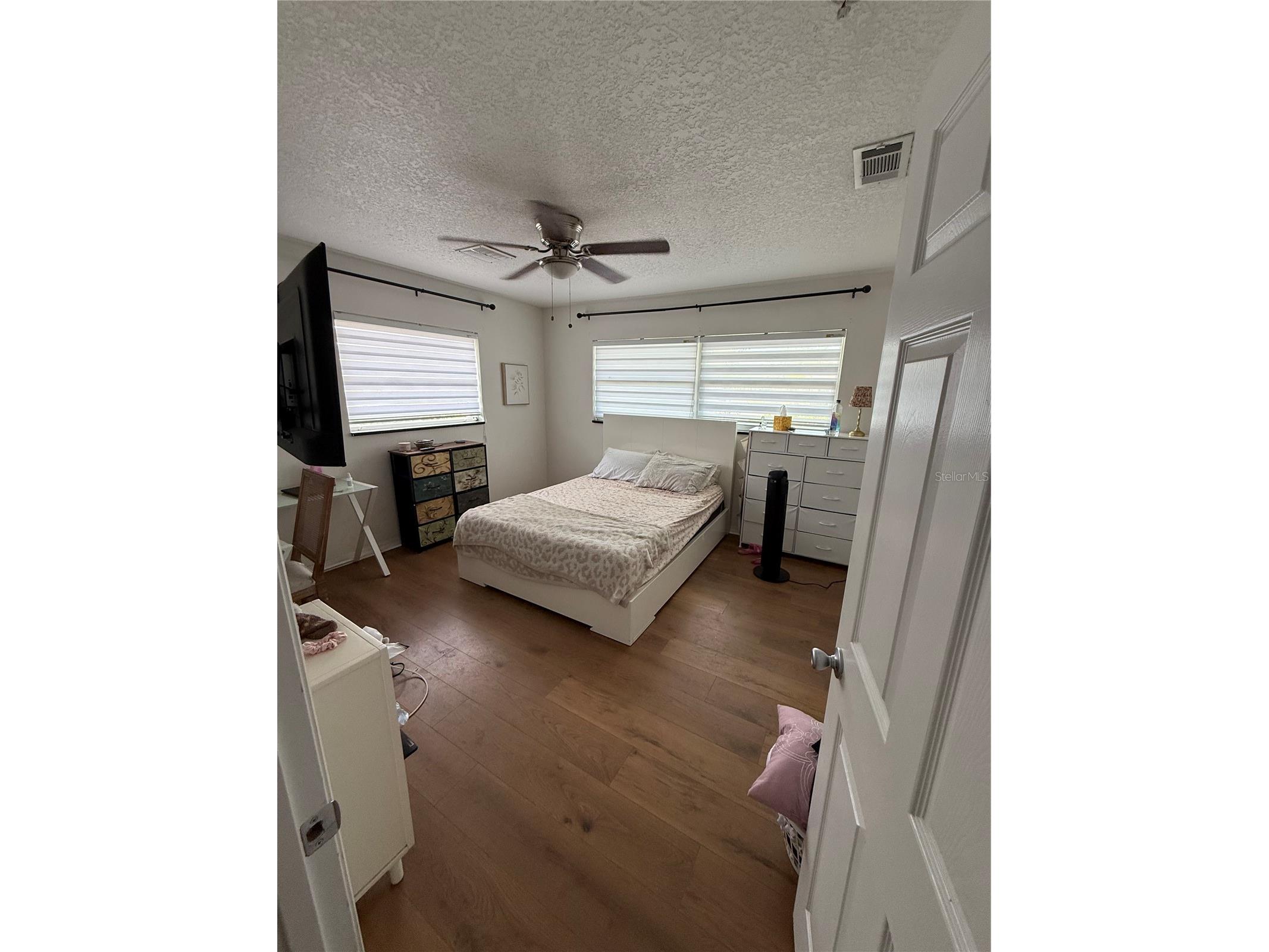 2915 Webber Street Sarasota FL 34239 A4696773 image9