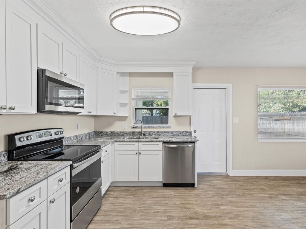 2916 22nd Street N Saint Petersburg FL 33713 TB8448403 image5