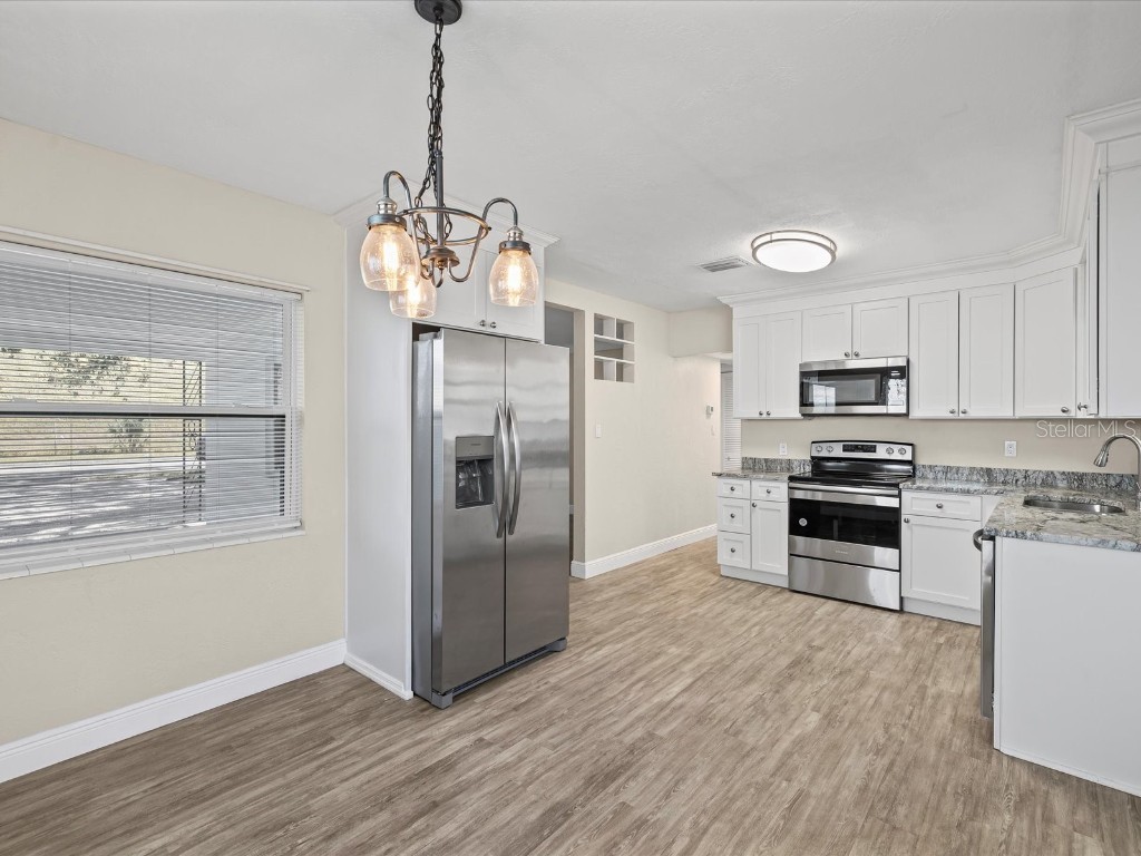 2916 22nd Street N Saint Petersburg FL 33713 TB8448403 image6