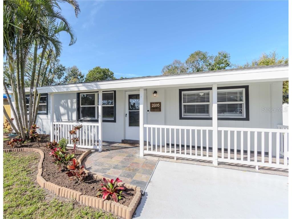 2916 Cambridge Drive Sarasota FL 34232 A4642302 image1