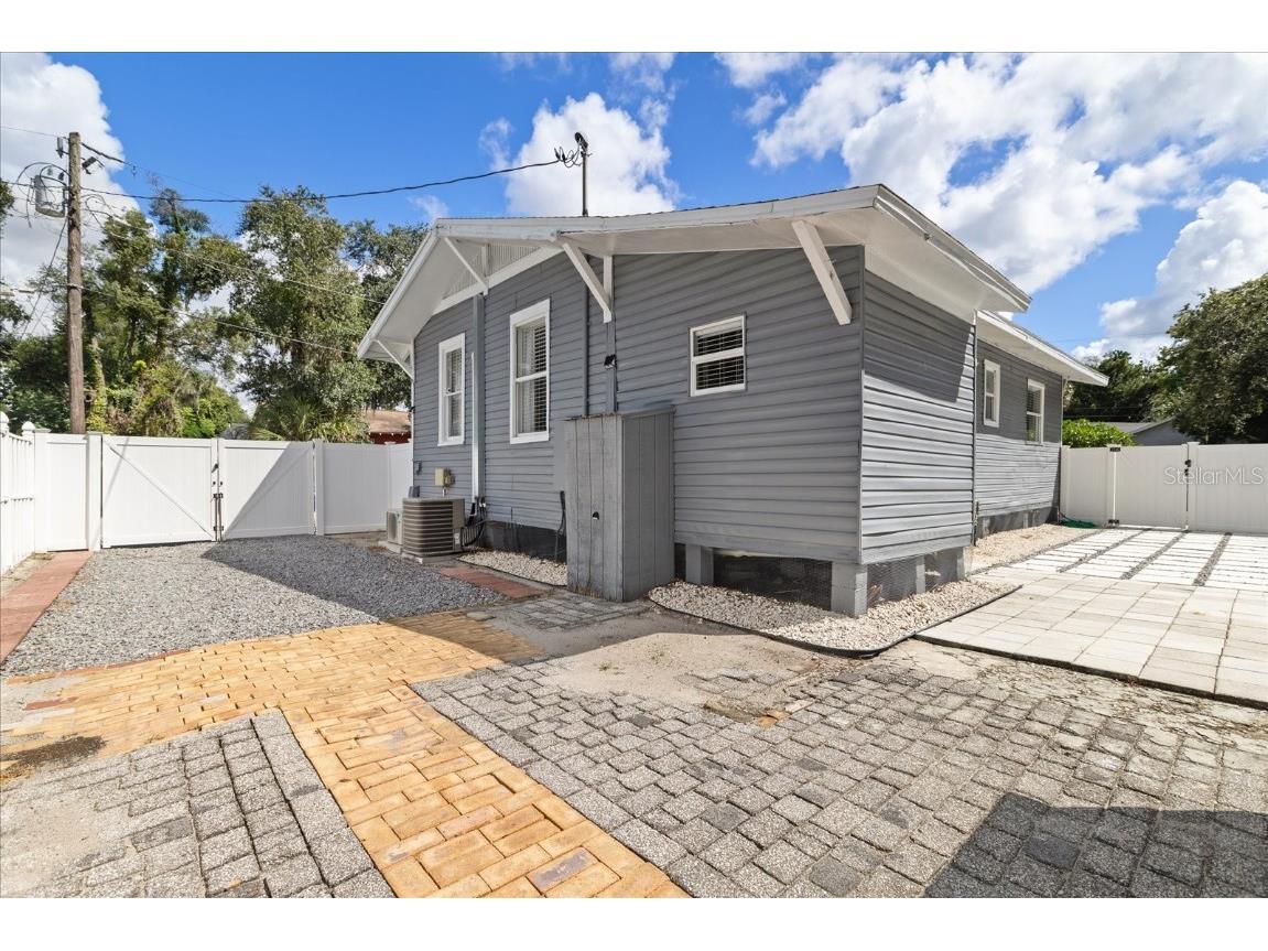 2916 N Highland Avenue Tampa FL 33602 TB8452282 image4
