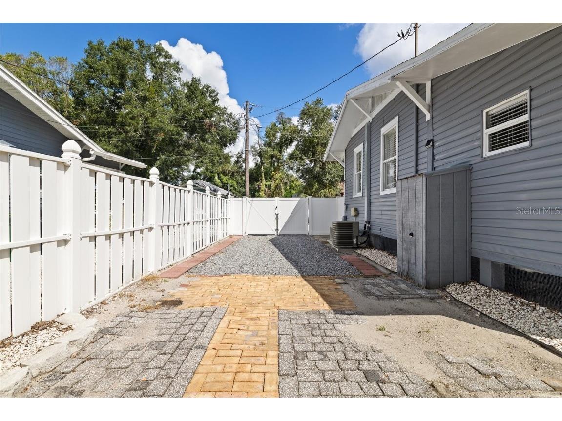 2916 N Highland Avenue Tampa FL 33602 TB8452282 image6