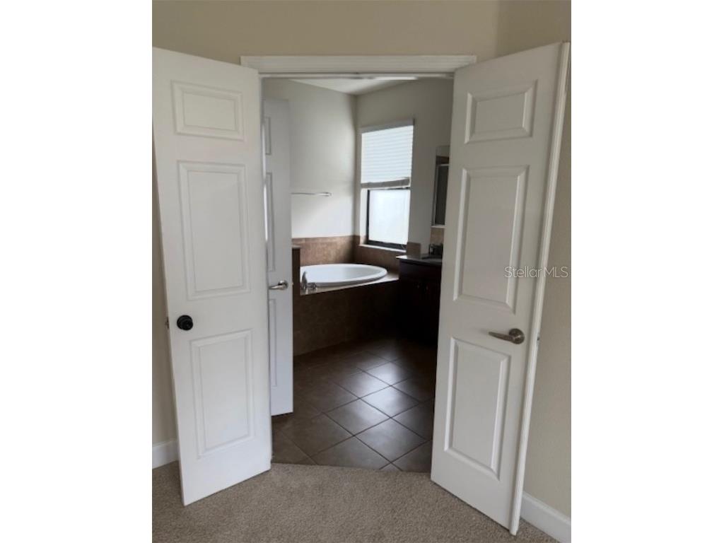 2916 Shetland Ridge Drive Valrico FL 33596 TB8436201 image4