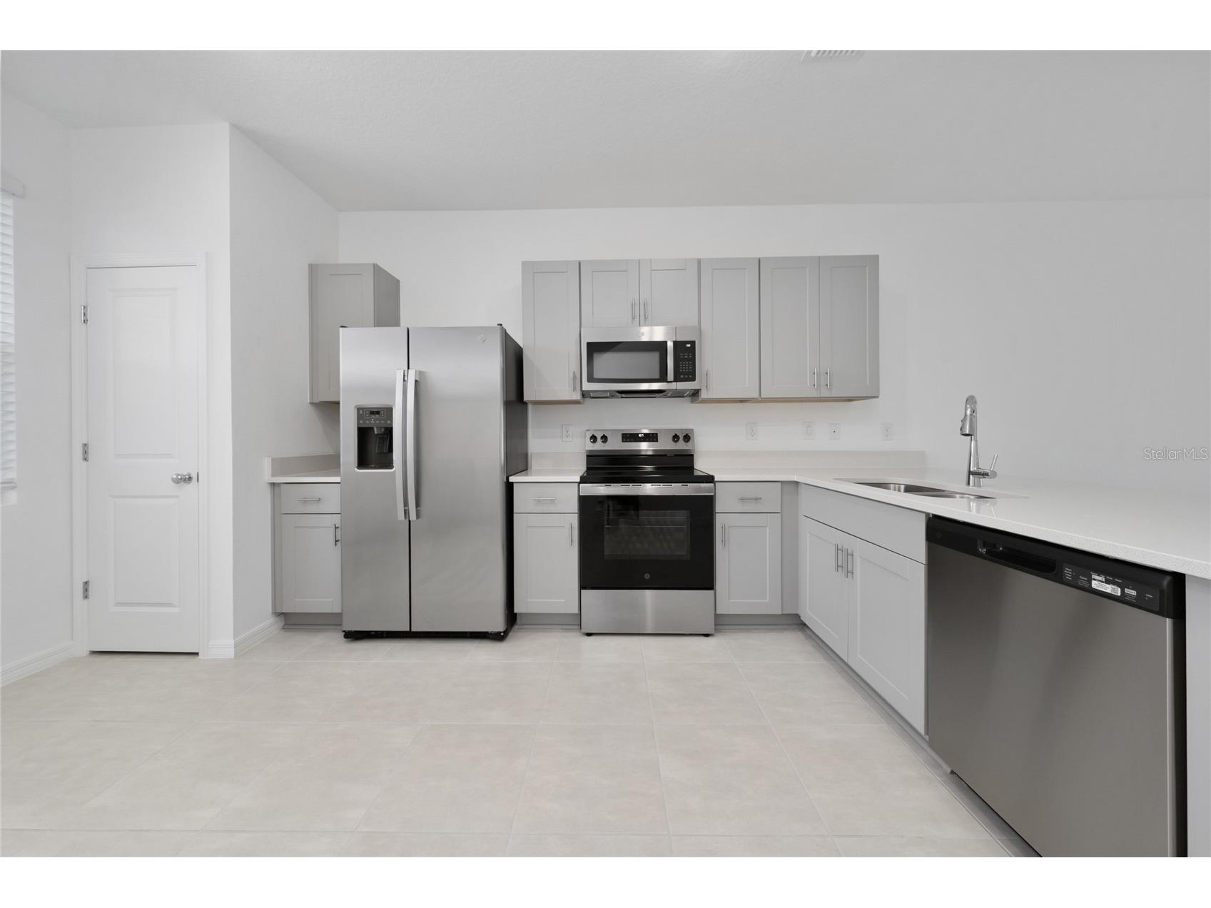 2916 Skyline Loop Kissimmee FL 34758 S5152764 image7