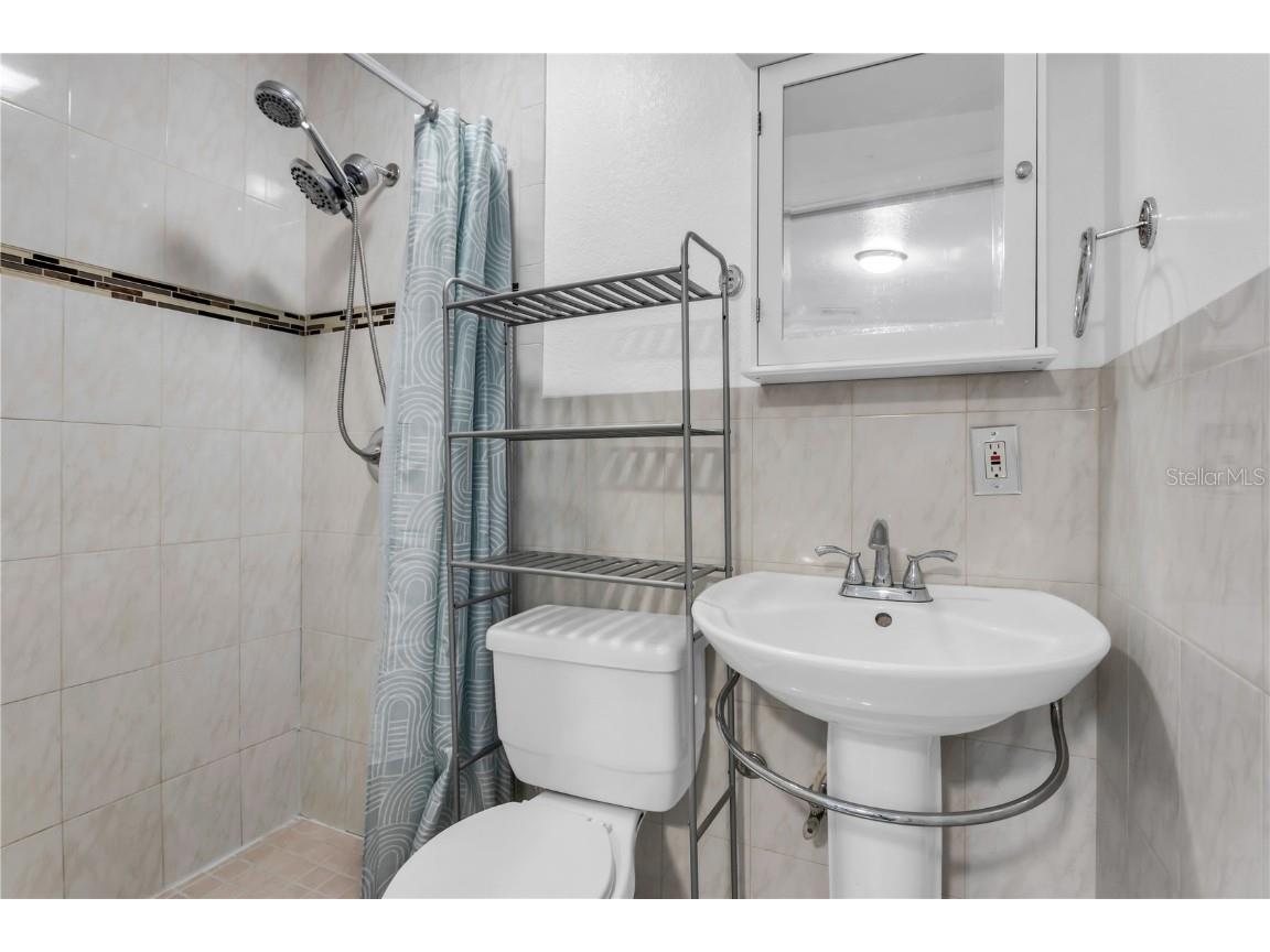 2916 W Crest Avenue Tampa FL 33614 TB8384069 image14