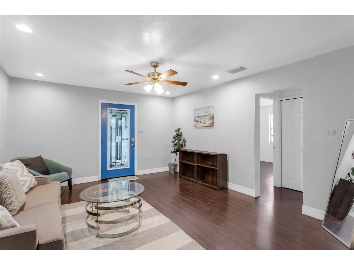 2916 W Crest Avenue Tampa FL 33614 TB8384069 image4